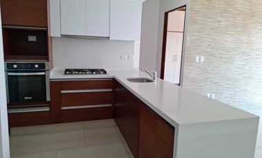 En renta departamento con espectacular vista en City Towers Green