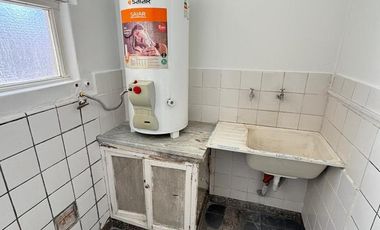 Departamento en  venta de 4 dormitorios. Todo externo. Edificio Tradicional. Doble entrada