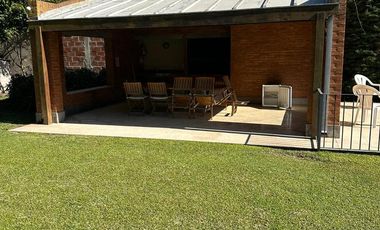 Departamento 1 ambiente   cochera  en alquiler Temporario en Martinez