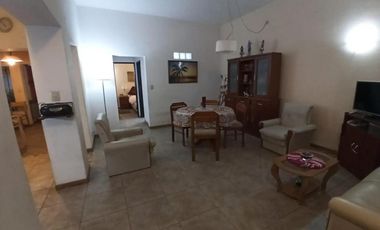 PH en venta - 2 Dormitorios 1 Baño - Lomas de Zamora