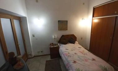 PH en venta - 2 Dormitorios 1 Baño - Lomas de Zamora