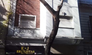 Alquiler de 2 ambientes en zona Facultades, ideal para estudiantes.