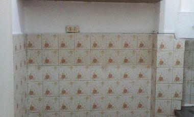 Alquiler de 2 ambientes en zona Facultades, ideal para estudiantes.