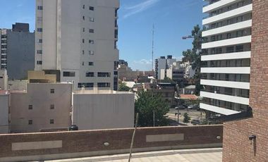 Venta- 5 ambientes- Departamento - Buenos Aires 601-  Área Centro Este