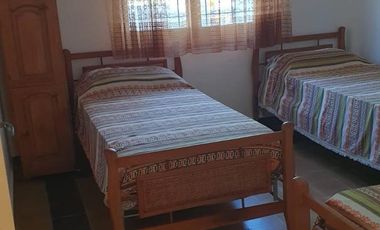 Casa en venta - 6 Dormitorios 3 Baños - San Clemente del Tuyú