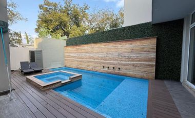 Venta de Casa en Col. Del Valle