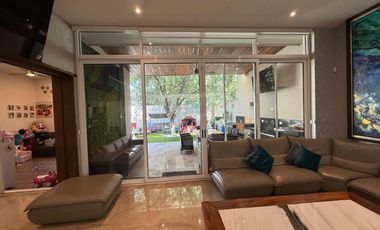 Venta de Casa en Col. Del Valle