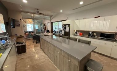 Venta de Casa en Col. Del Valle