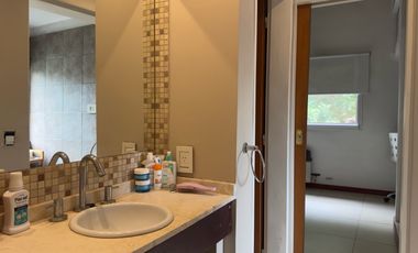 Casa en  venta - 5 ambientes-Pileta-Ingeniero Maschwitz-Escobar-Apto Credito-Permuta menor valor