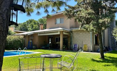 Casa en  venta - 5 ambientes-Pileta-Ingeniero Maschwitz-Escobar-Apto Credito-Permuta menor valor