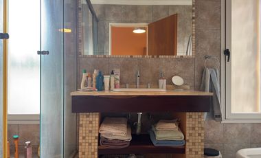 Casa en  venta - 5 ambientes-Pileta-Ingeniero Maschwitz-Escobar-Apto Credito-Permuta menor valor