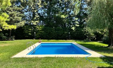 Casa en  venta - 5 ambientes-Pileta-Ingeniero Maschwitz-Escobar-Apto Credito-Permuta menor valor