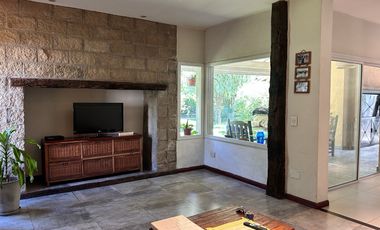 Casa en  venta - 5 ambientes-Pileta-Ingeniero Maschwitz-Escobar-Apto Credito-Permuta menor valor