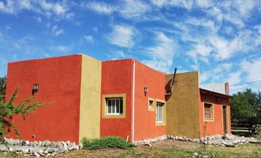 Casa en venta - 2 Dormitorios 2 Baños - Cortaderas