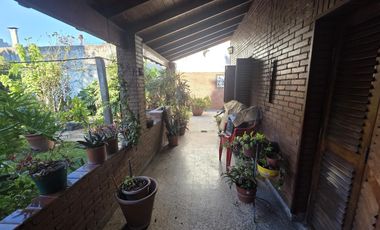 Casa en C. Molina Arrotea al 400, Lomas de Zamora