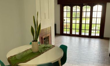 Casa en venta - 4 Dormitorios 3 Baños - 795mts2 - Moreno