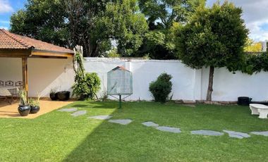 Casa en venta - 4 Dormitorios 3 Baños - 795mts2 - Moreno