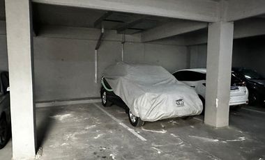 Cocheras cubiertas en centro de Olivos a la venta