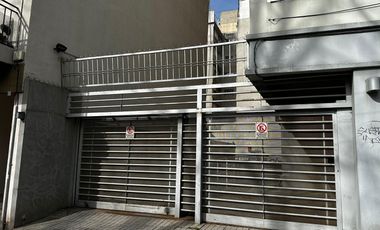 Cocheras cubiertas en centro de Olivos a la venta