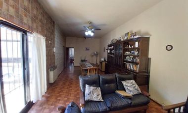 PH en venta - 3 Dormitorios 2 Baños - Villa Maipu