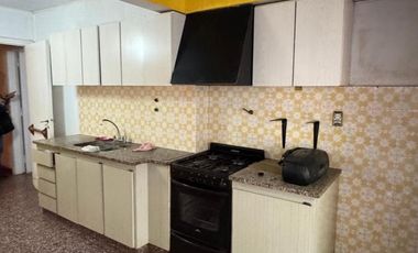 Casa en venta - 2 Dormitorios 2 Baños - Cocheras - 230Mts2 - Mar del Plata