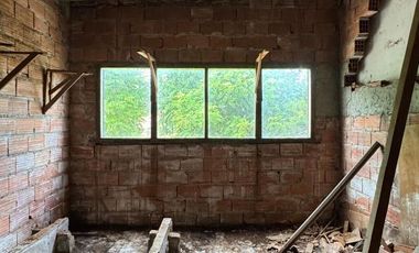 Casa en venta - 2 Dormitorios 2 Baños - Cocheras - 230Mts2 - Mar del Plata