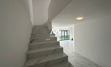 RENTA CASA CON USO DE SUELO  MIXTO