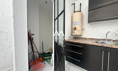 RENTA CASA CON USO DE SUELO  MIXTO