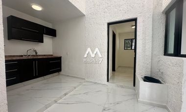 RENTA CASA CON USO DE SUELO  MIXTO