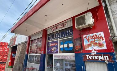 Galpon con dos pisos en alquiler sobre ruta 8