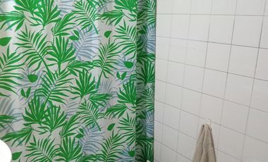 Venta departamento de 3 ambientes con balcón y espacio guardacoche.