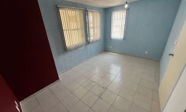 Casa en RENTA Toluca, Hacienda del Valle II, rápida salida a CDMX. Cerca de Plaza Santin.