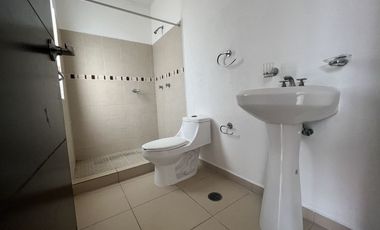 Casa en RENTA en Toluca, a 40 minutos de Santa Fe, 15 minutos de San Mateo y 20 de Metepec o Toluca Centro.