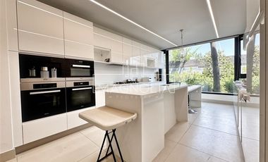 Departamento en Arriendo en ESPECTACULAR DEPARTAMENTO CON JARDIN EN SAN CARLOS DE APOQUINDO