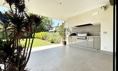 Departamento en Arriendo en ESPECTACULAR DEPARTAMENTO CON JARDIN EN SAN CARLOS DE APOQUINDO