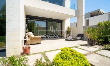 Departamento en Arriendo en ESPECTACULAR DEPARTAMENTO CON JARDIN EN SAN CARLOS DE APOQUINDO