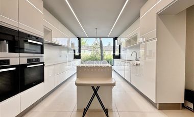 Departamento en Arriendo en ESPECTACULAR DEPARTAMENTO CON JARDIN EN SAN CARLOS DE APOQUINDO