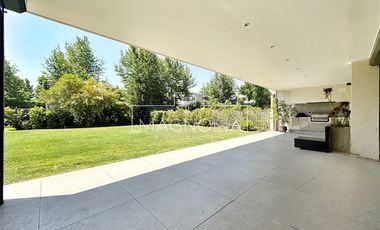 Departamento en Arriendo en ESPECTACULAR DEPARTAMENTO CON JARDIN EN SAN CARLOS DE APOQUINDO