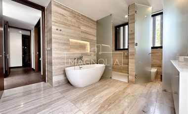 Departamento en Arriendo en ESPECTACULAR DEPARTAMENTO CON JARDIN EN SAN CARLOS DE APOQUINDO