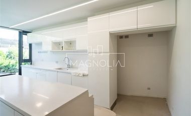 Departamento en Arriendo en ESPECTACULAR DEPARTAMENTO CON JARDIN EN SAN CARLOS DE APOQUINDO