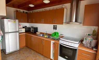 Arriendo por noche en febrero,  casa a pasos de la playa