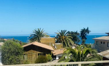 Arriendo por noche en febrero,  casa a pasos de la playa