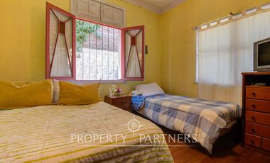 Casa en venta para remodelar en amplio terreno, opción comercial, Providencia