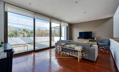 Casa estilo moderno con excelentes terminaciones en Las Brisas de Chicureo