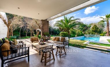 Casa estilo moderno con excelentes terminaciones en Las Brisas de Chicureo