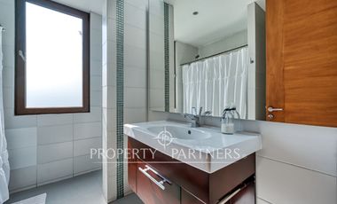 Casa estilo moderno con excelentes terminaciones en Las Brisas de Chicureo