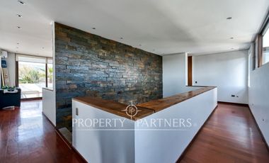 Casa estilo moderno con excelentes terminaciones en Las Brisas de Chicureo