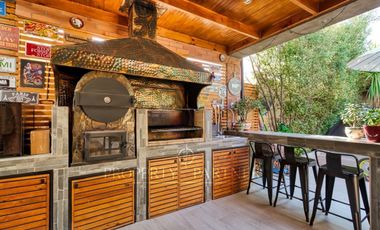 Arriendo de maravillosa casa en el mejor sector de Peñalolén.