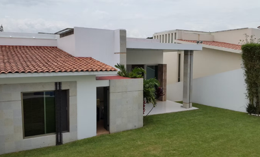 Casa en Venta en Lomas de Cocoyoc, Sección Panorama