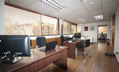 Oficina en Arriendo en Roger de Flor // Carmencita // Metro el Golf